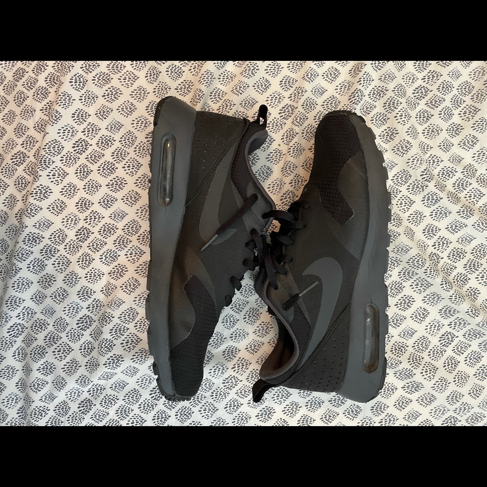 Nike Air All Black Sneakers - SIZE 8